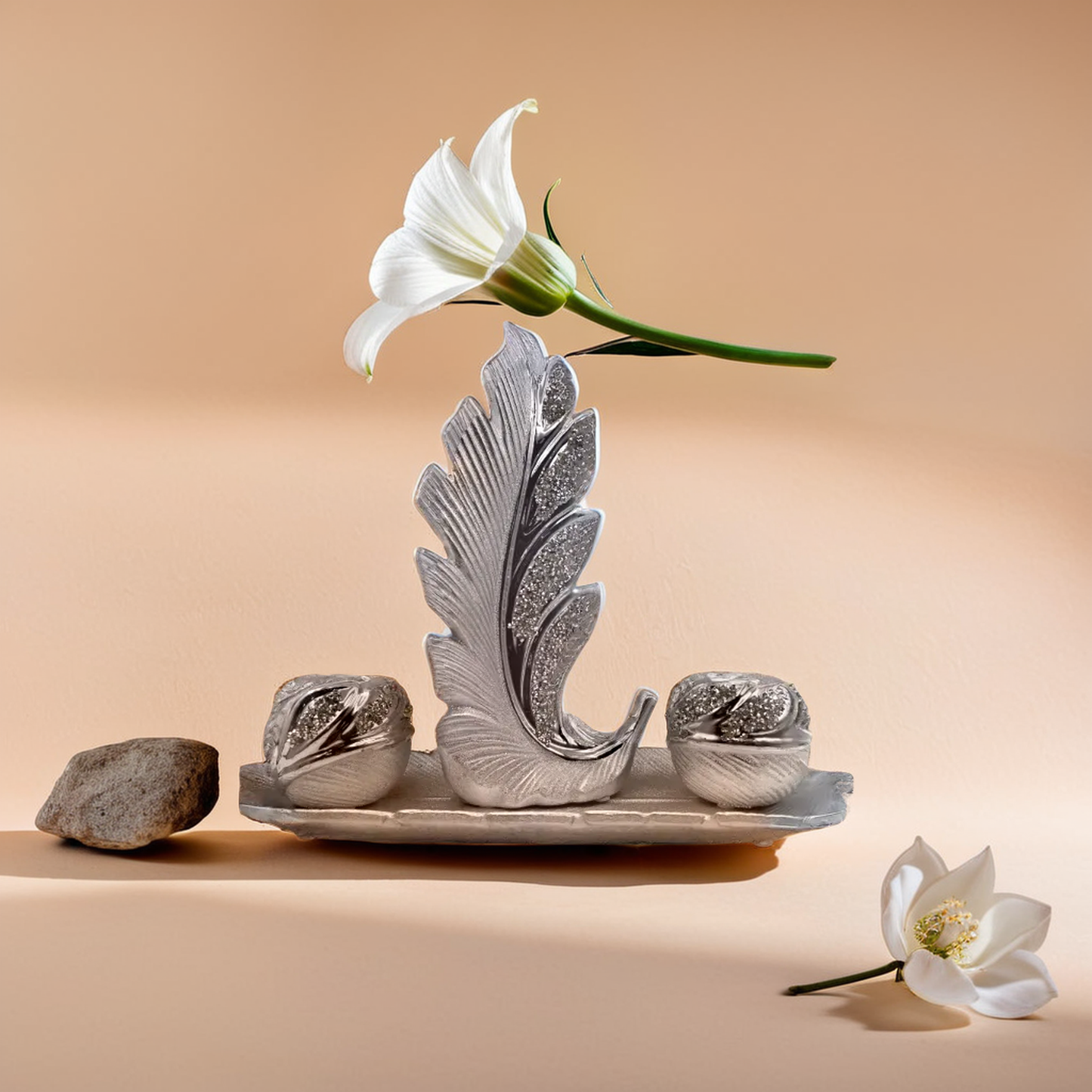 Silver leaf decoration