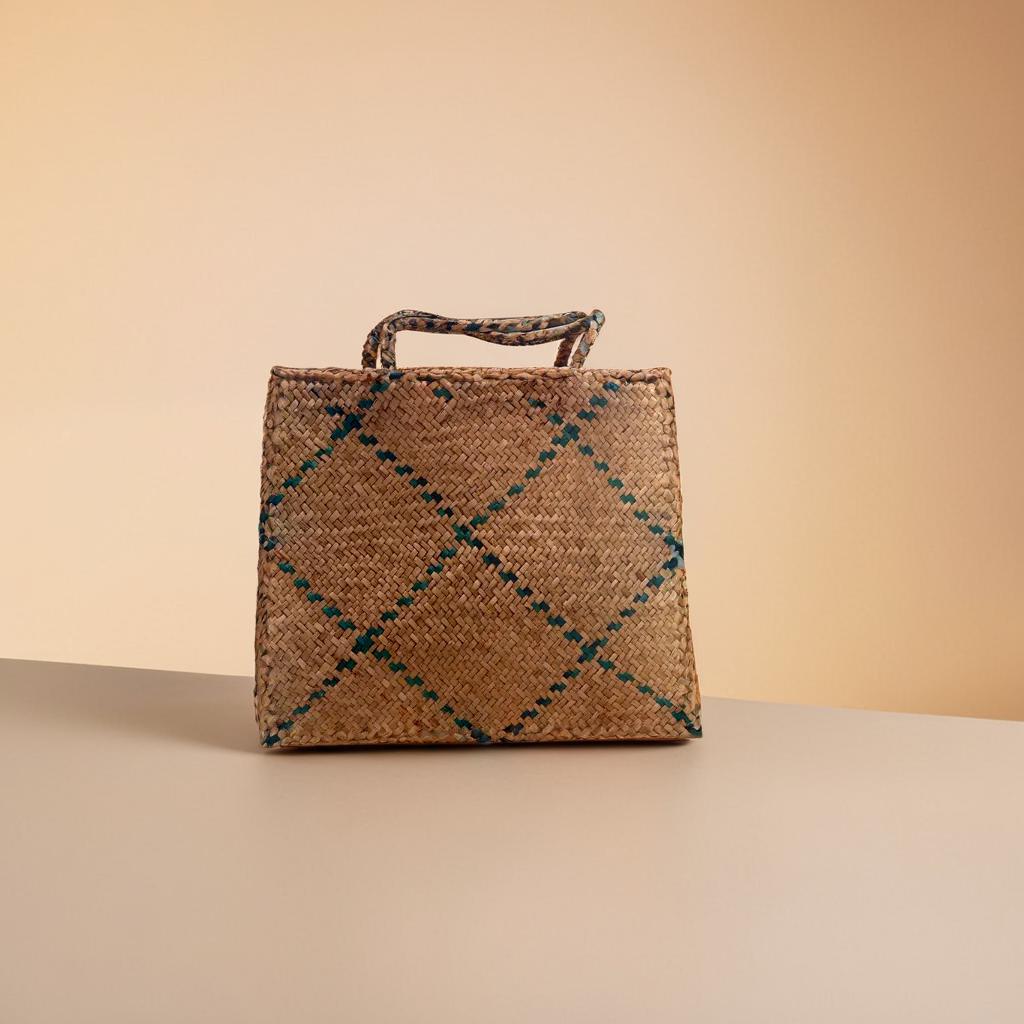 step ceylon reed leaves bag