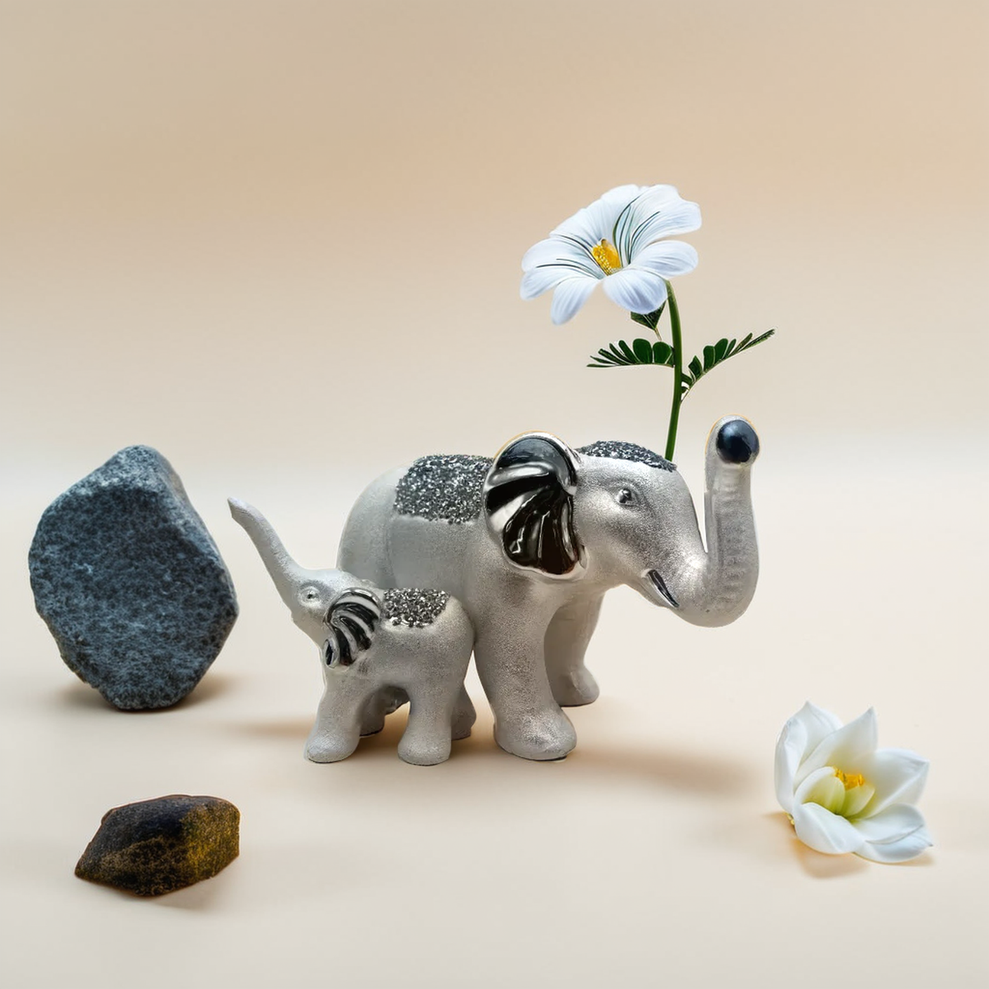 2 piece elephant decor