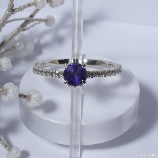 Round Amethyst ring